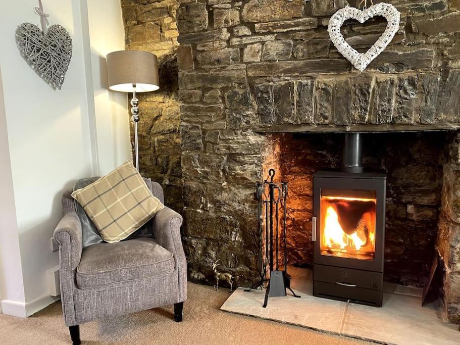 Villa The Cwtch, Log Fire, Sleeps 6, Nr Zip World, Brecon And Bike Park Wales Aberdare Exterior foto