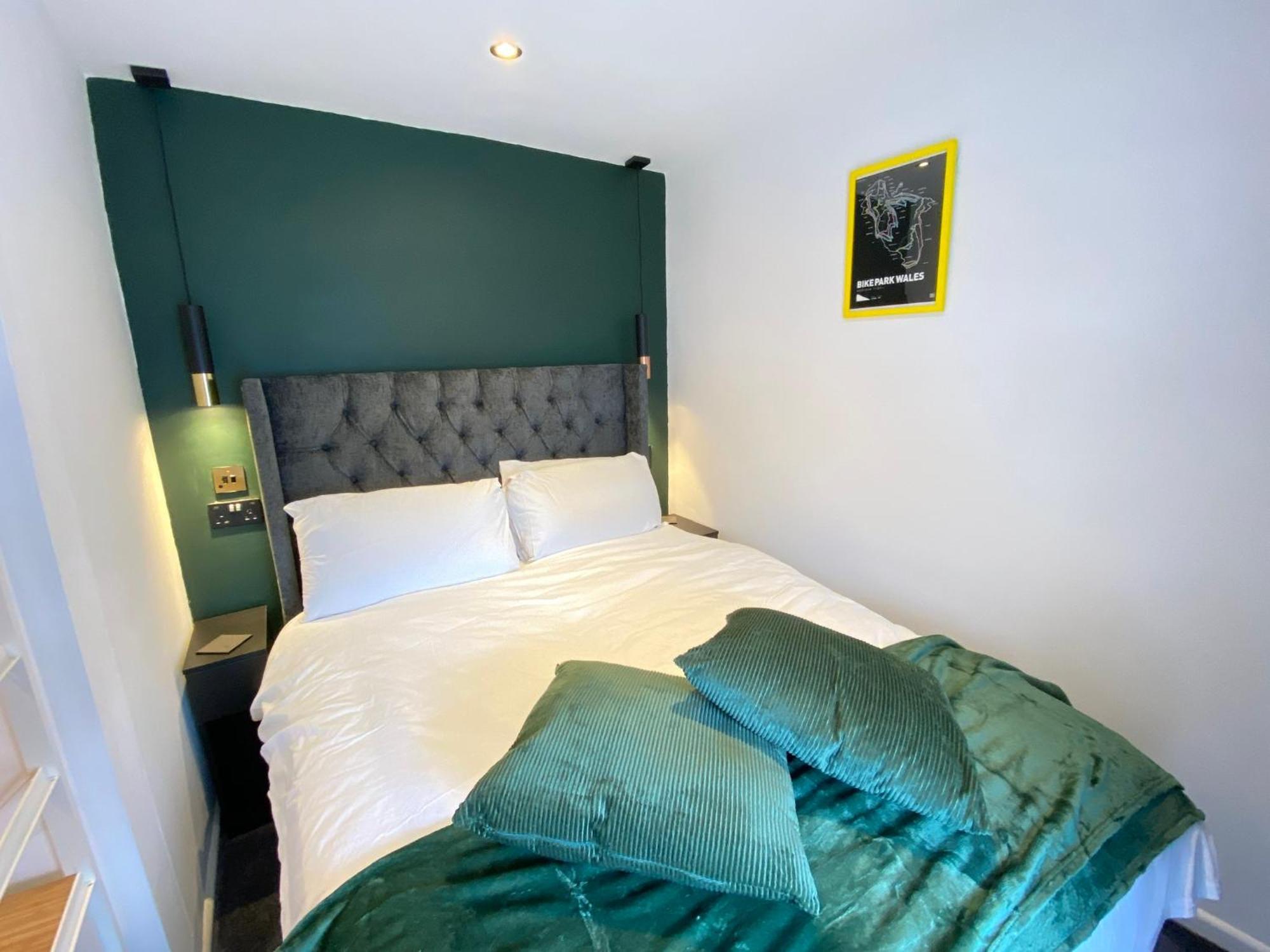 Villa The Cwtch, Log Fire, Sleeps 6, Nr Zip World, Brecon And Bike Park Wales Aberdare Exterior foto